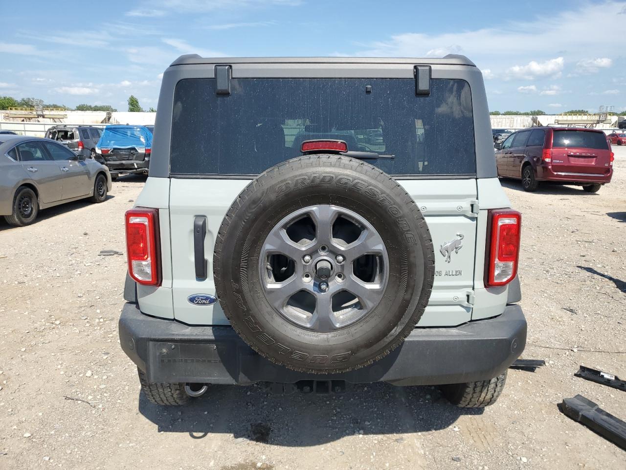 2022 Ford Bronco Base VIN: 1FMEE5BP9NLB21772 Lot: 63453055