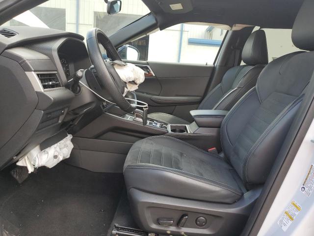  MITSUBISHI OUTLANDER 2024 Biały
