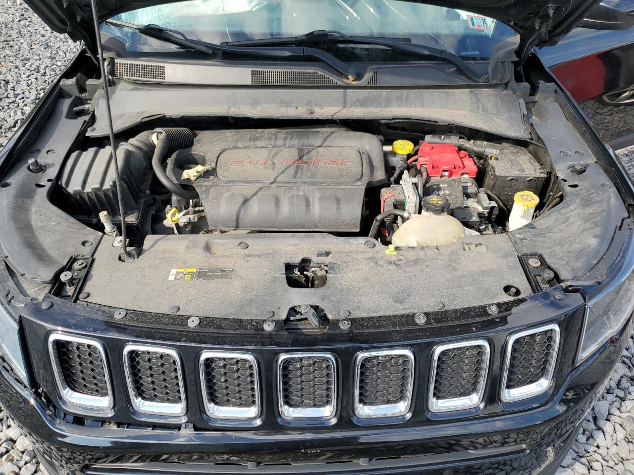 2019 Jeep Compass Latitude VIN: 3C4NJDBB5KT713992 Lot: 64503495