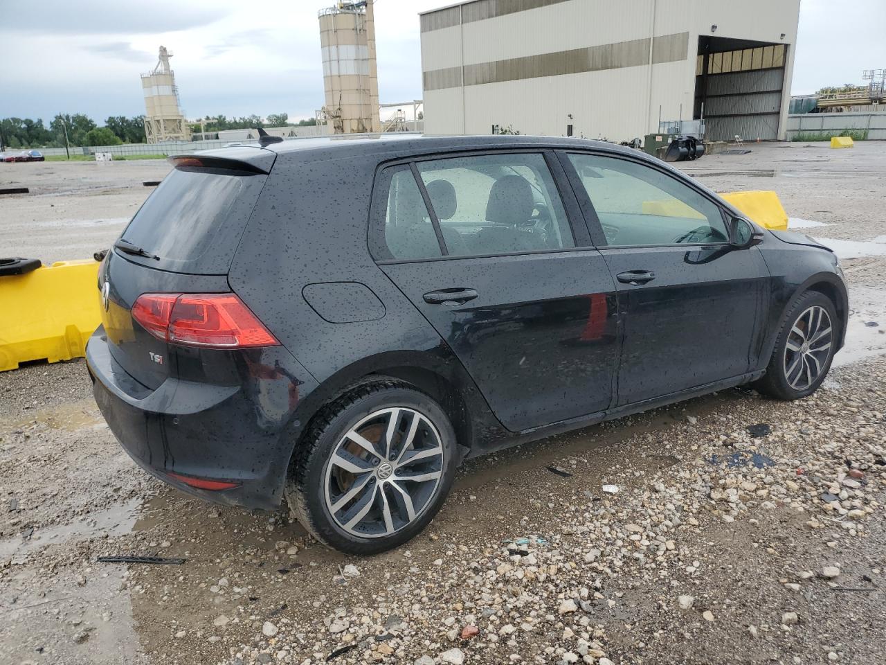 2016 Volkswagen Golf S/Se black null gas 3VW217AU6GM041088 photo #4