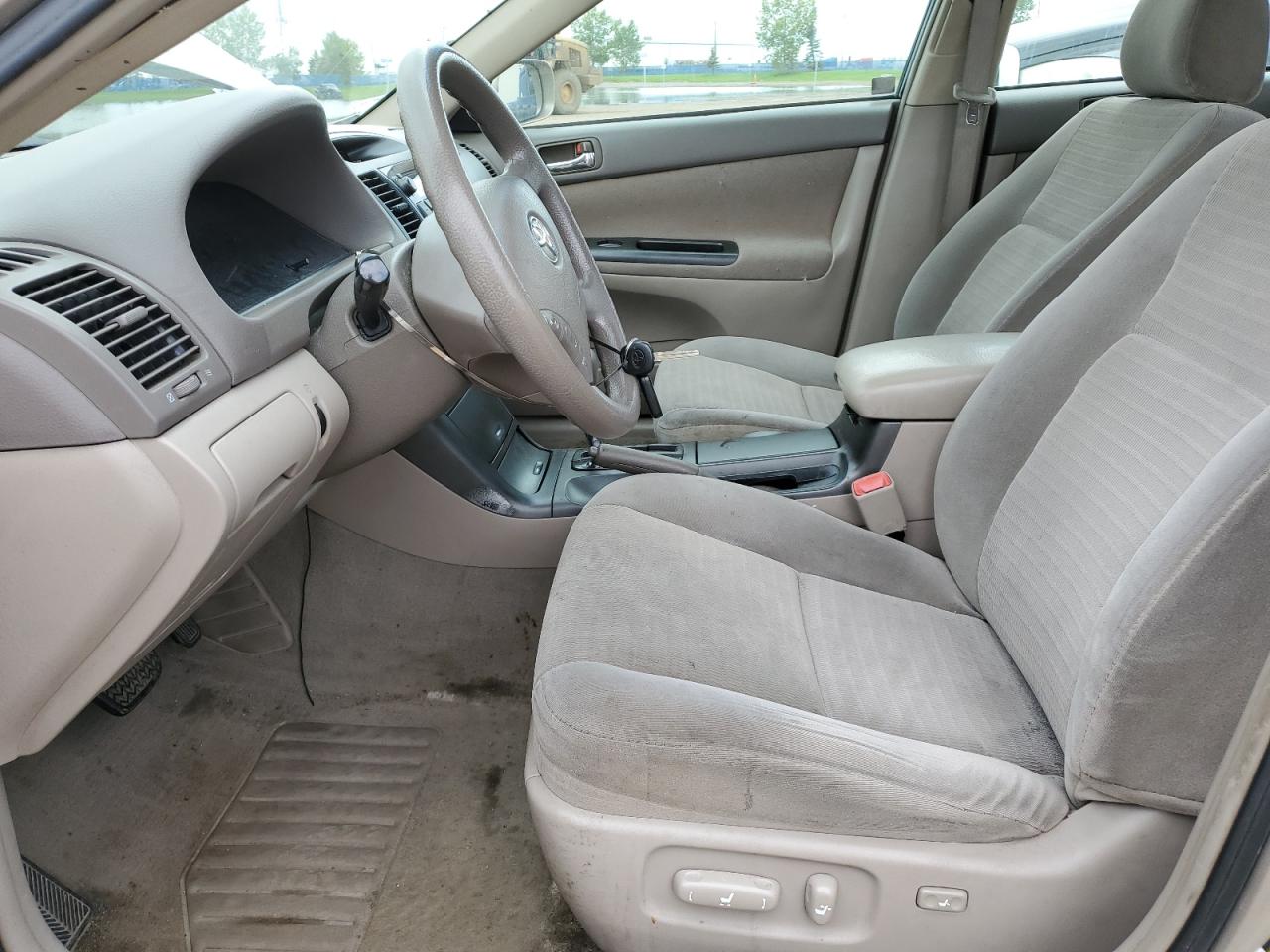 2005 Toyota Camry Le VIN: 4T1BE32K85U598909 Lot: 64627825