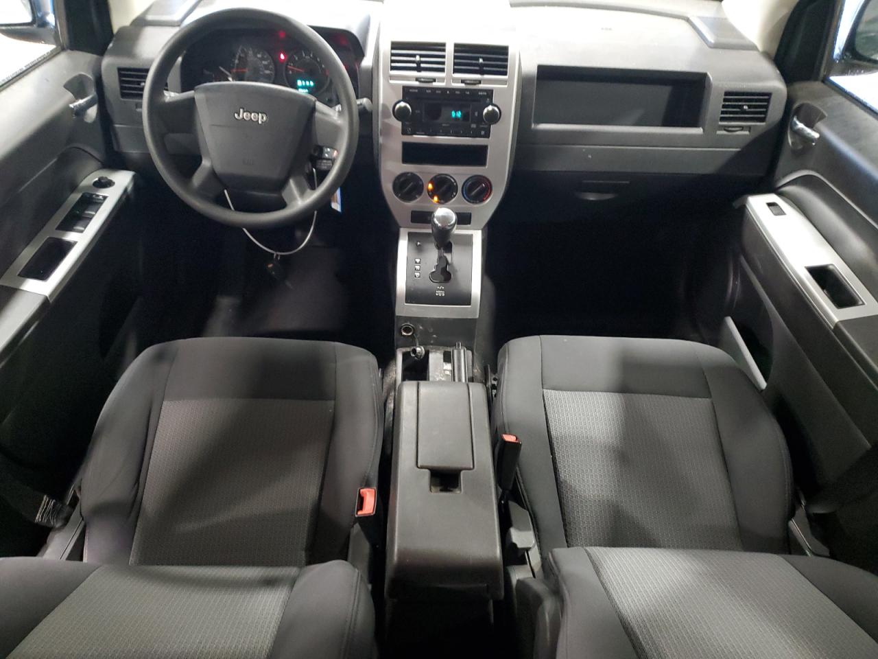 2008 Jeep Compass Sport VIN: 1J8FF47W78D639810 Lot: 64455105