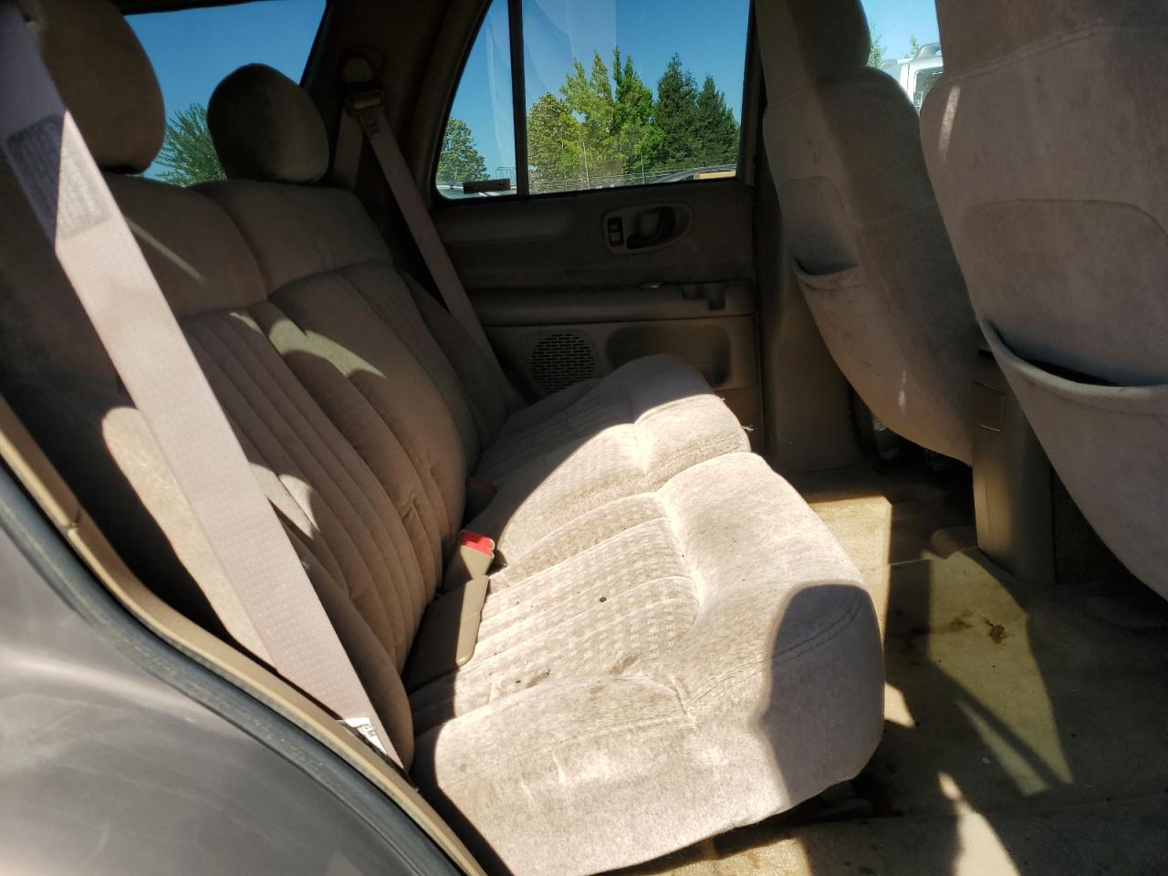 1998 Chevrolet Blazer VIN: 1GNDT13W4W2133251 Lot: 64845125