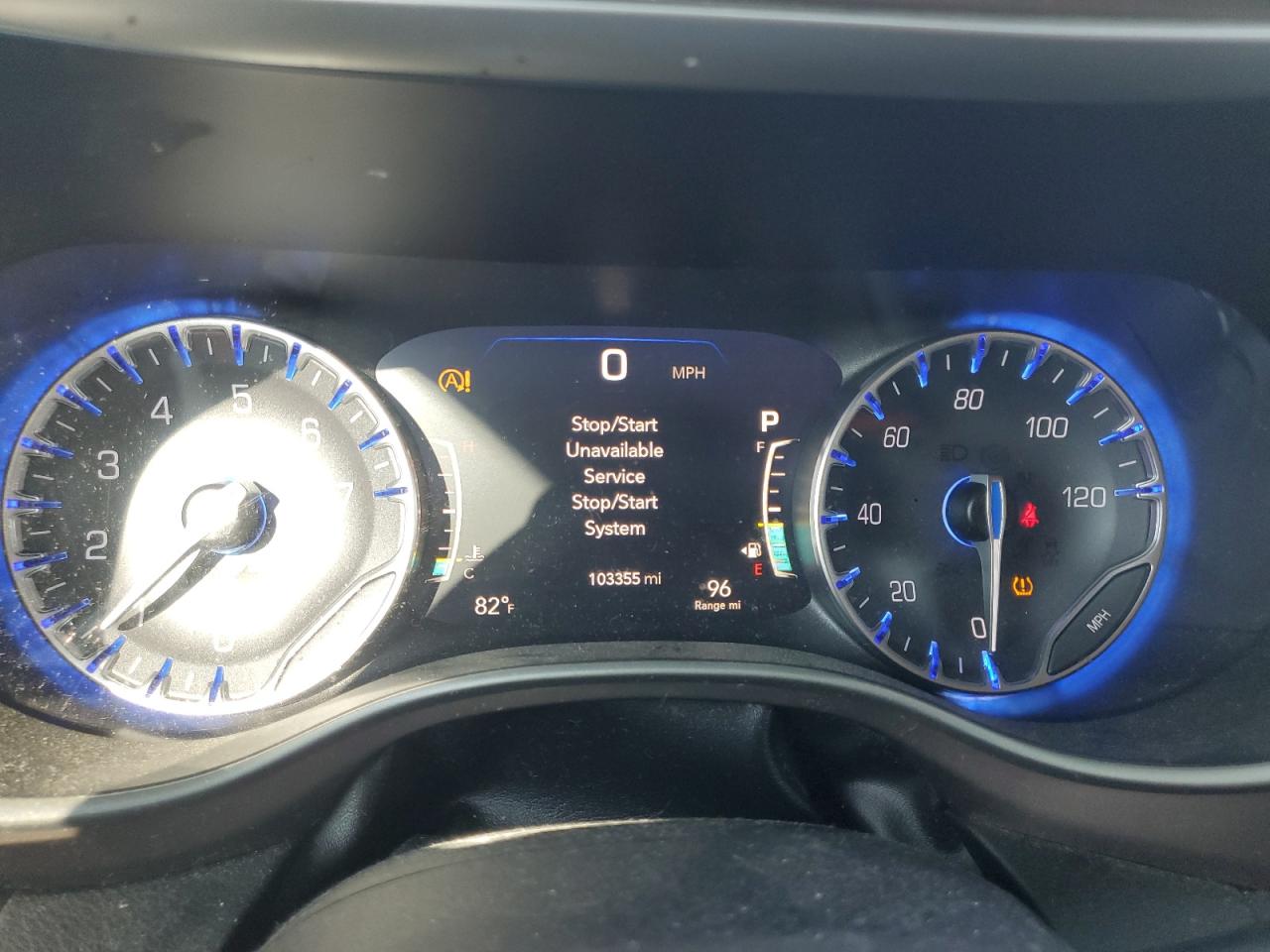 2018 Chrysler Pacifica Touring L VIN: 2C4RC1BG0JR113906 Lot: 65578025