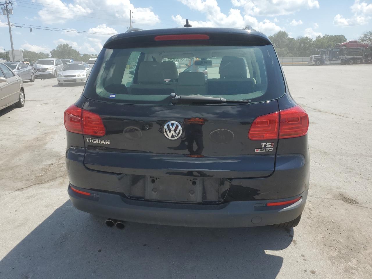 2017 Volkswagen Tiguan S VIN: WVGBV7AX0HK008965 Lot: 65137525