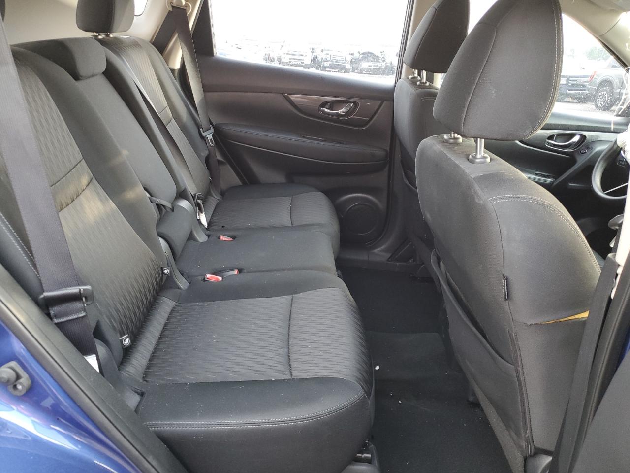 2017 Nissan Rogue S VIN: KNMAT2MV8HP549932 Lot: 65234275