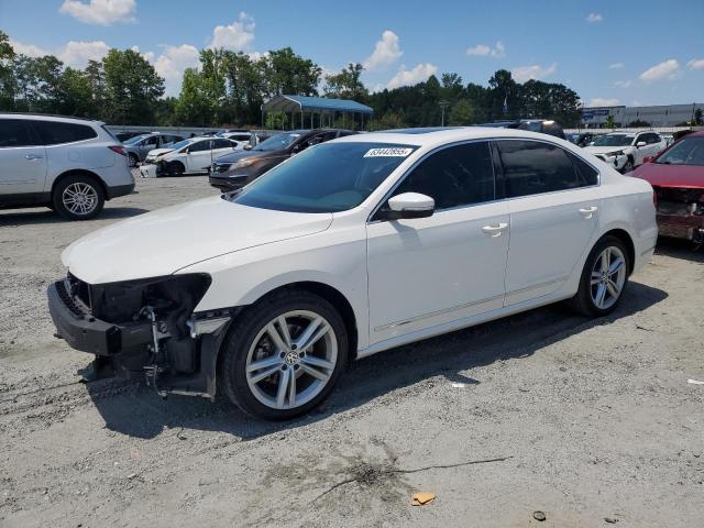  VOLKSWAGEN PASSAT 2015 Biały