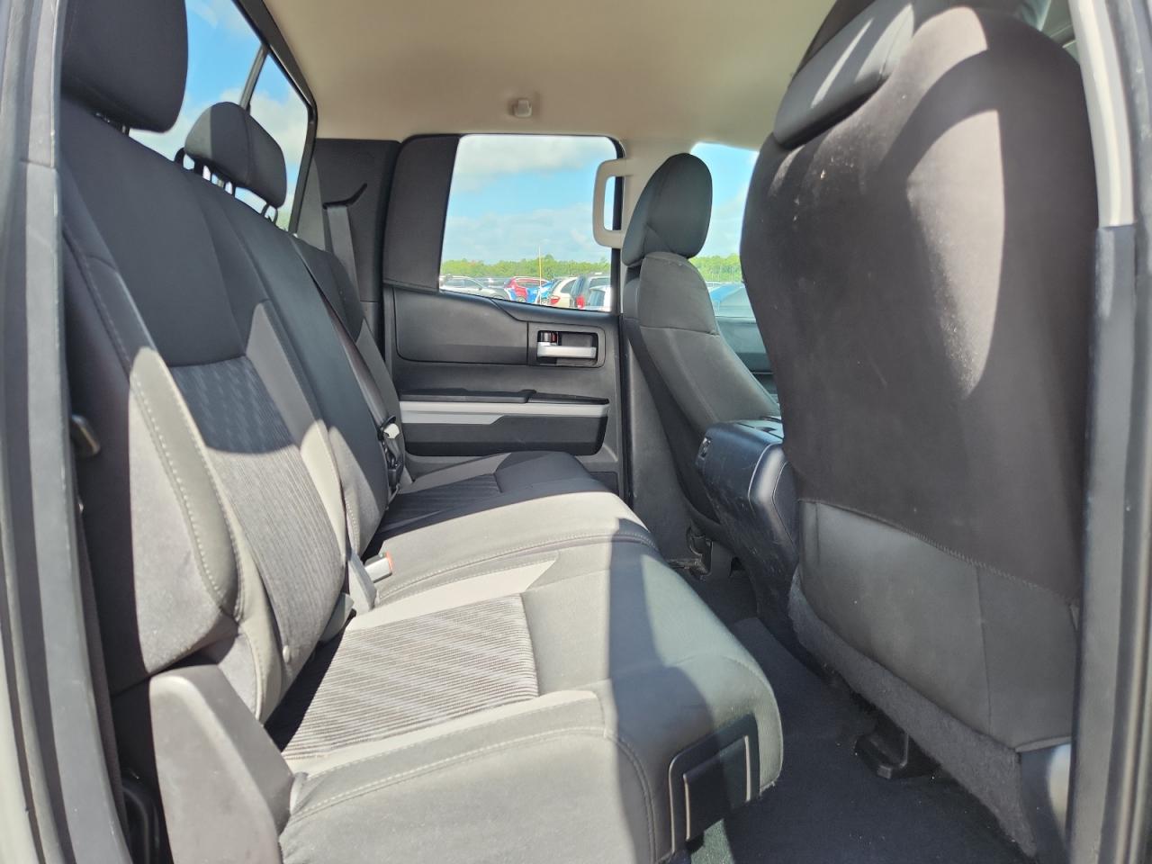 2017 Toyota Tundra Double Cab Sr VIN: 5TFUW5F19HX628817 Lot: 62528485