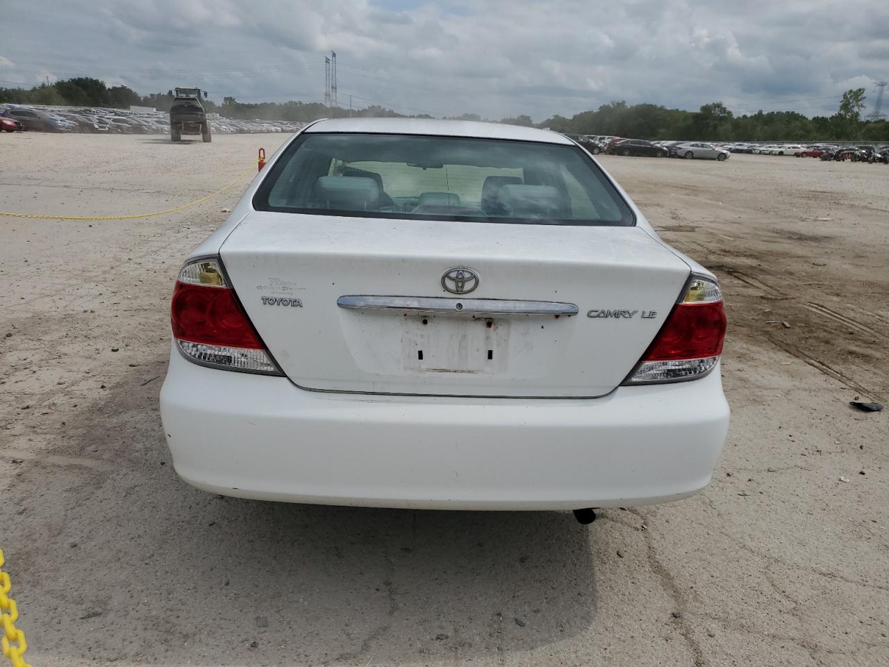 2005 Toyota Camry Le VIN: 4T1BE32K75U620138 Lot: 65430375