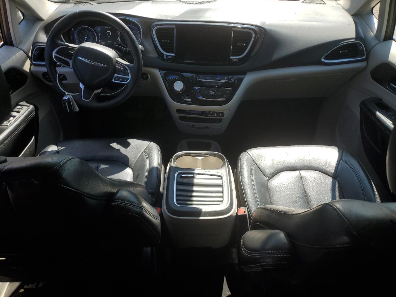 2022 Chrysler Pacifica Touring L VIN: 2C4RC1BG8NR111388 Lot: 63047375