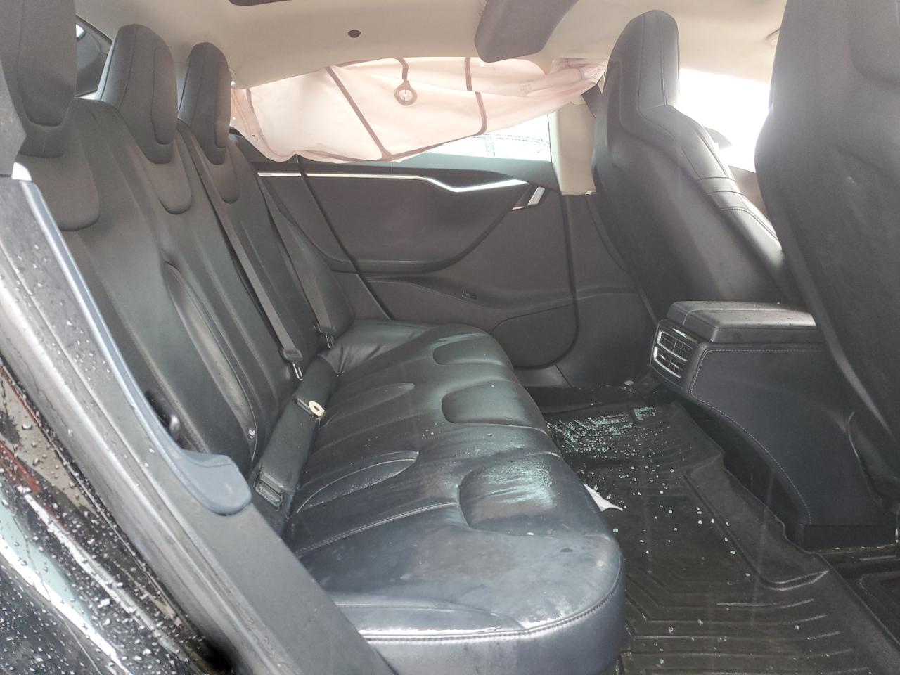 2015 Tesla Model S 70D VIN: 5YJSA1S23FF088028 Lot: 66876625