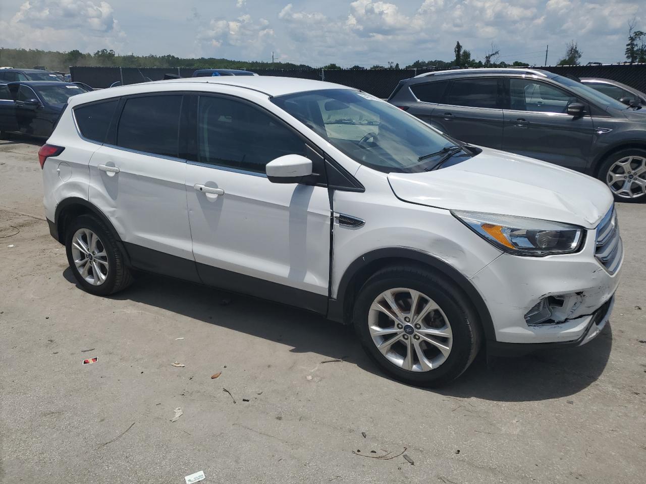 1FMCU0GDXKUB95039 FORD ESCAPE 2019
