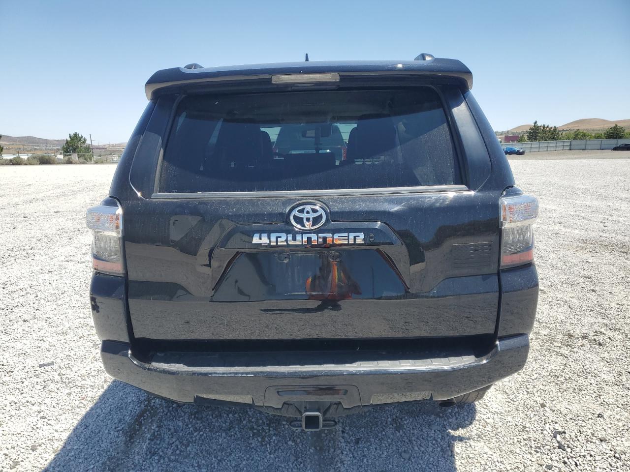 2020 Toyota 4Runner Sr5/Sr5 Premium VIN: JTEBU5JR4L5811522 Lot: 63627365
