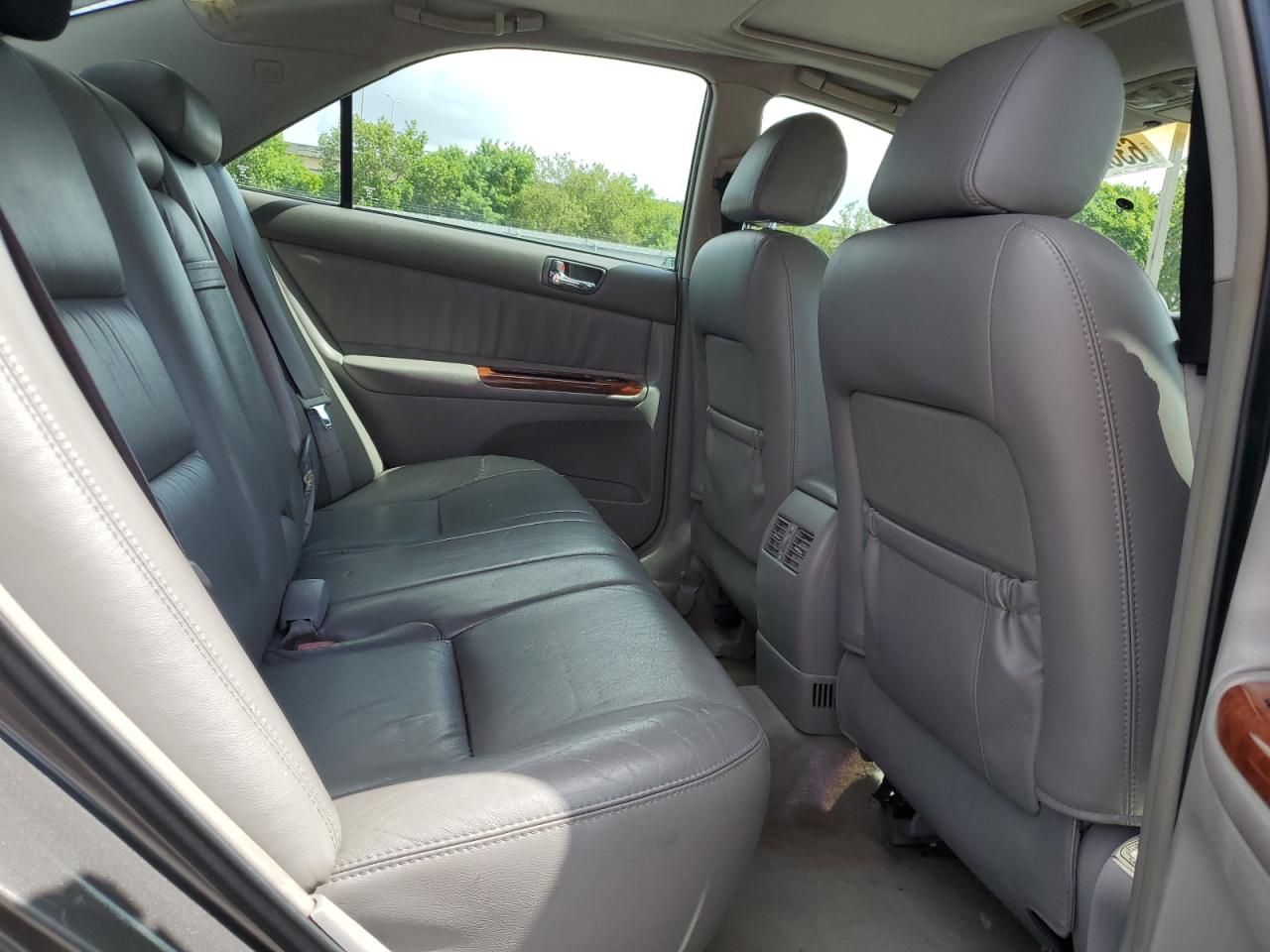 2004 Toyota Camry Le VIN: 4T1BE30K04U792075 Lot: 63822785