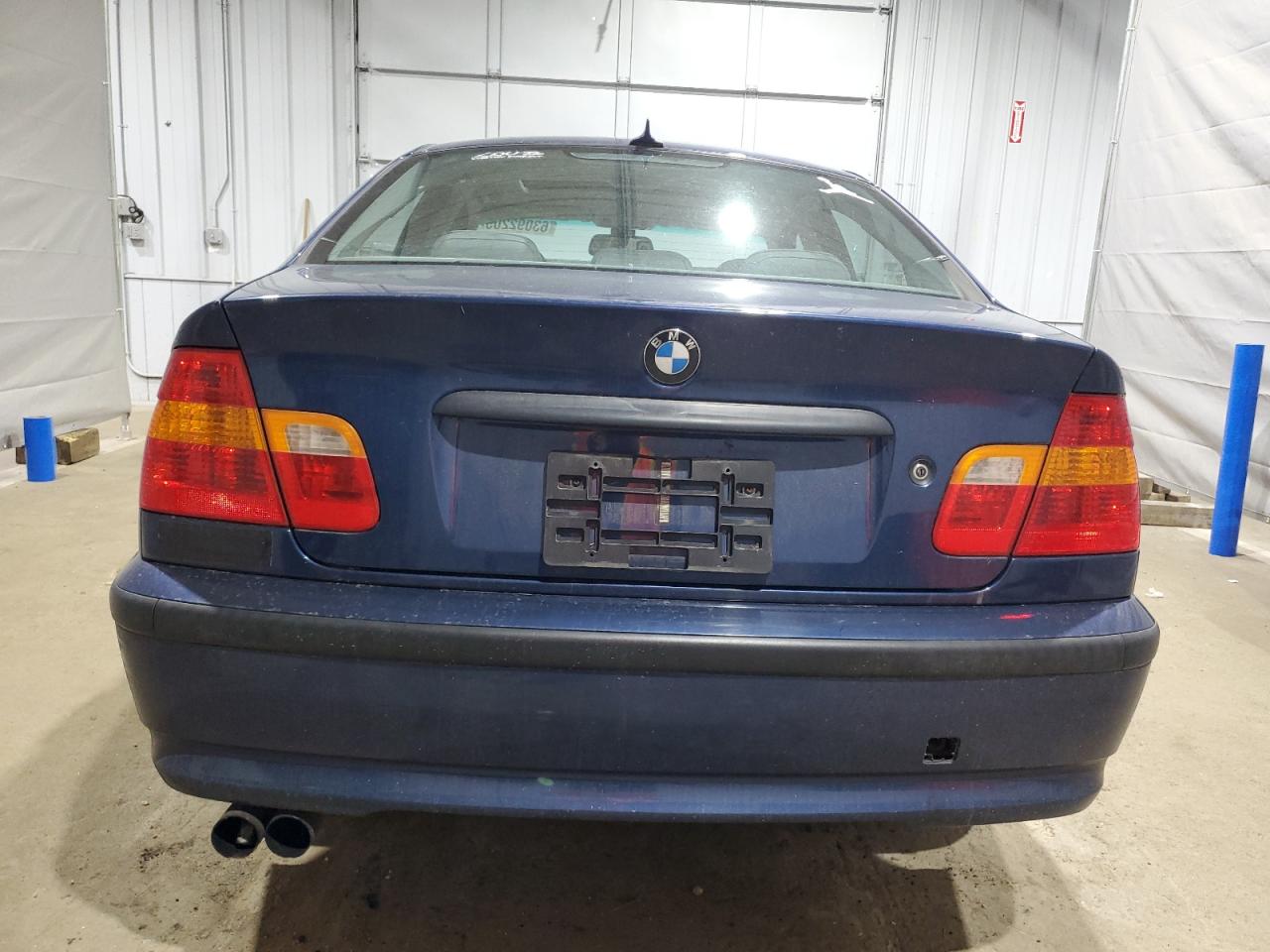 2004 BMW 325 Xi VIN: WBAEU334X4PR10999 Lot: 63092205