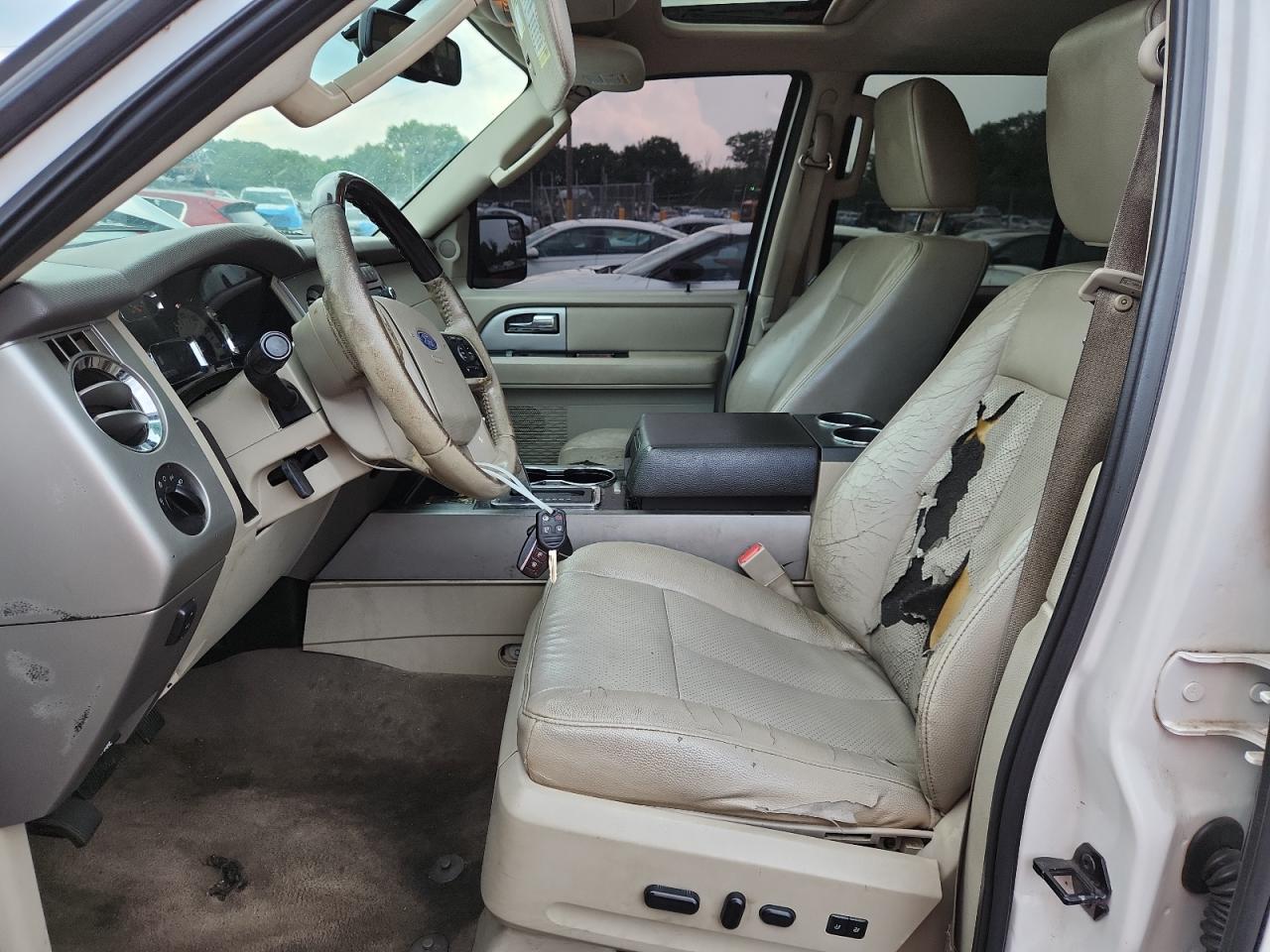 2011 Ford Expedition Limited VIN: 1FMJU2A53BEF28549 Lot: 62675135