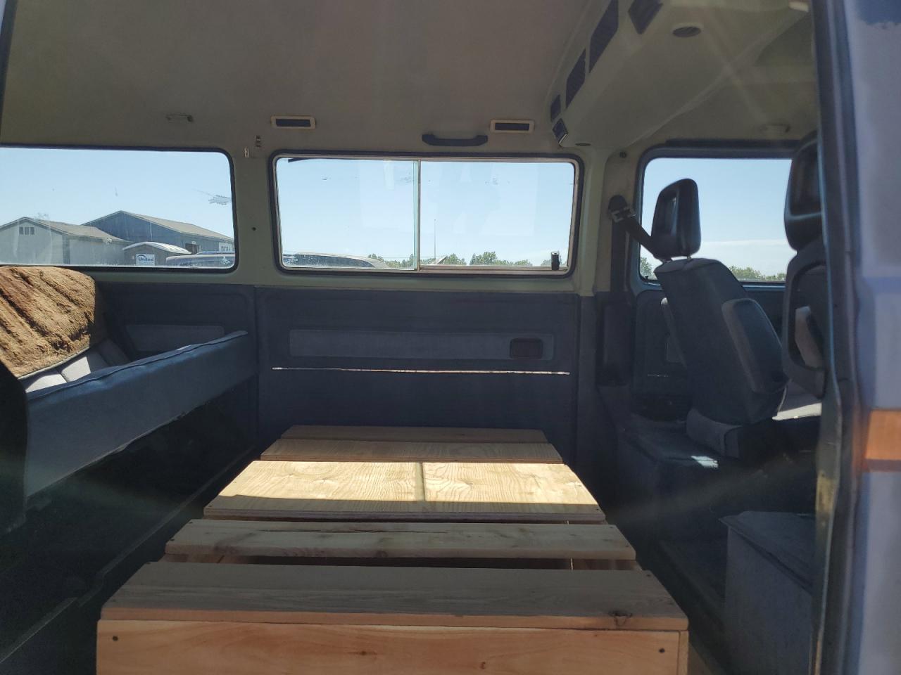 1985 Volkswagen Vanagon Bus VIN: WV2YB025XFH083048 Lot: 62905905