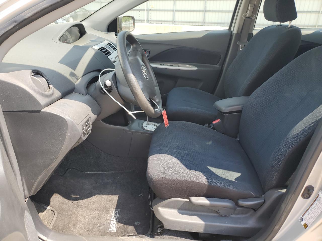 2007 Toyota Yaris VIN: JTDBT923171070185 Lot: 65231315