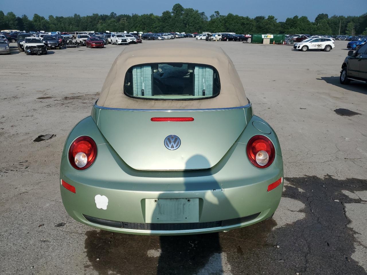 2007 Volkswagen New Beetle Convertible Option Package 1 VIN: 3VWRF31Y37M416043 Lot: 64549595