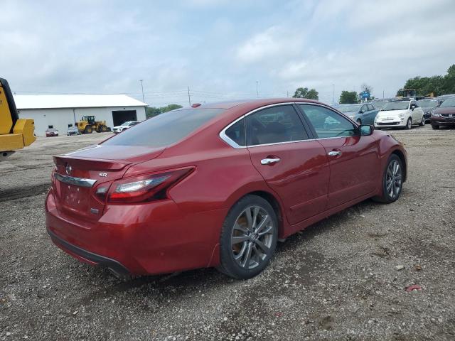  NISSAN ALTIMA 2018 Красный