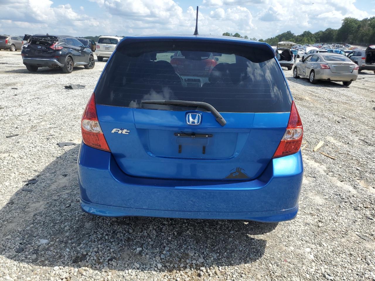 2007 Honda Fit S VIN: JHMGD38687S042961 Lot: 64621515