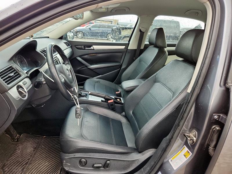  VOLKSWAGEN PASSAT 2012 Szary
