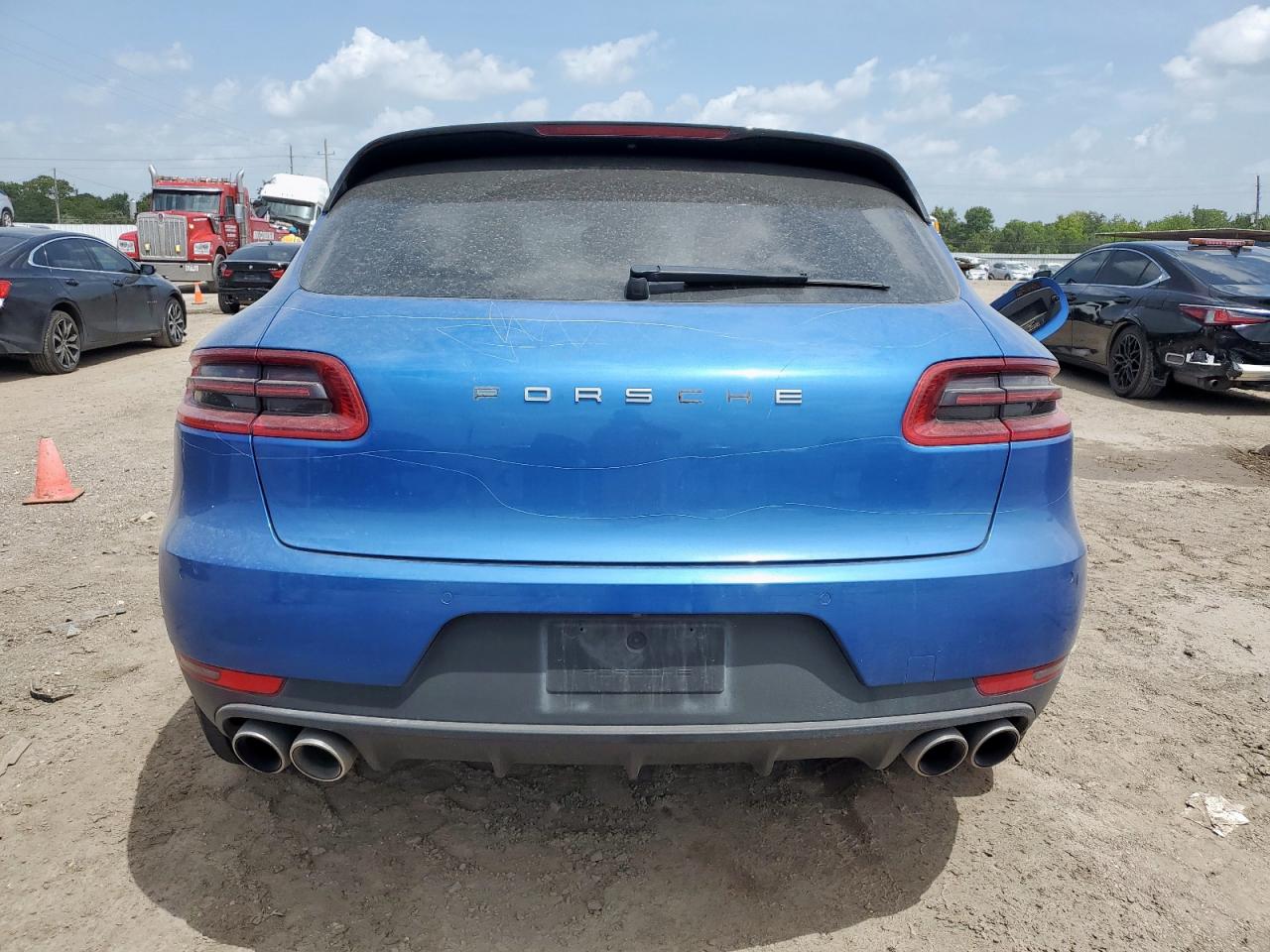 2015 Porsche Macan S VIN: WP1AB2A58FLB69418 Lot: 65237685