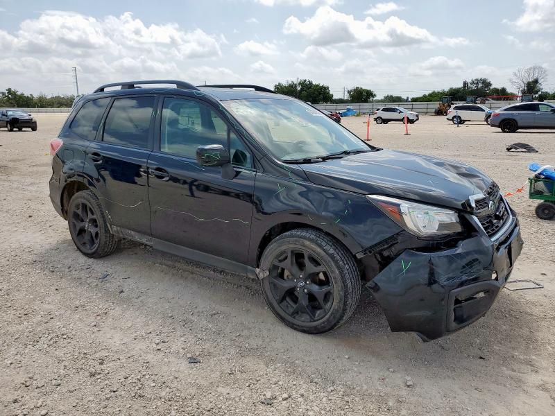  SUBARU FORESTER 2018 Czarny