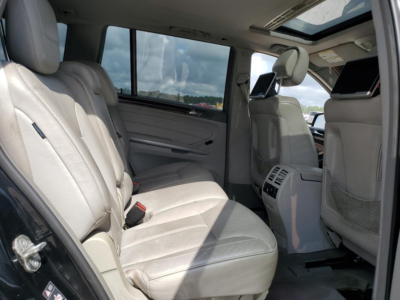 2011 Mercedes-Benz Gl 450 4Matic VIN: 4JGBF7BE4BA708804 Lot: 63011575