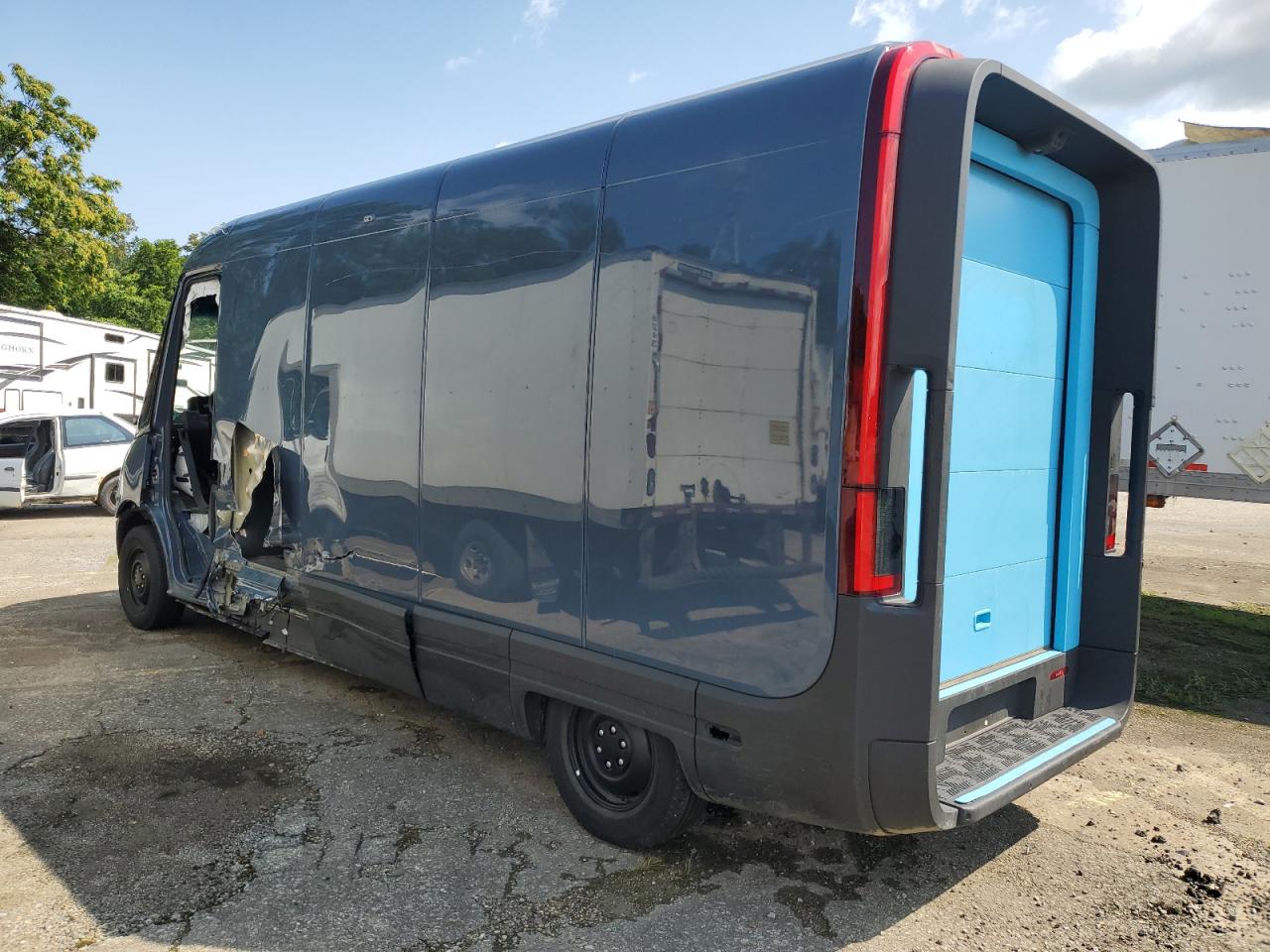 2024 Rivian Edv 700 7FCEHEB25RN023469 photo #3