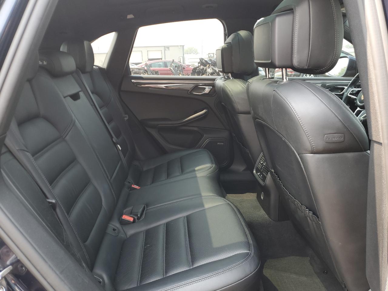 2017 Porsche Macan Gts VIN: WP1AG2A54HLB54953 Lot: 67196565