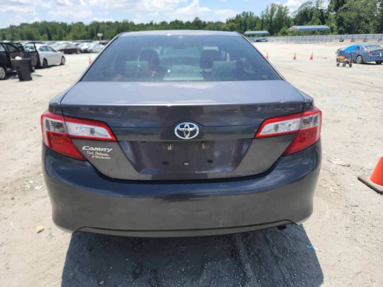 4t1bf1fk5eu834184 4T1BF1FK5EU834184 2014 Toyota Camry L