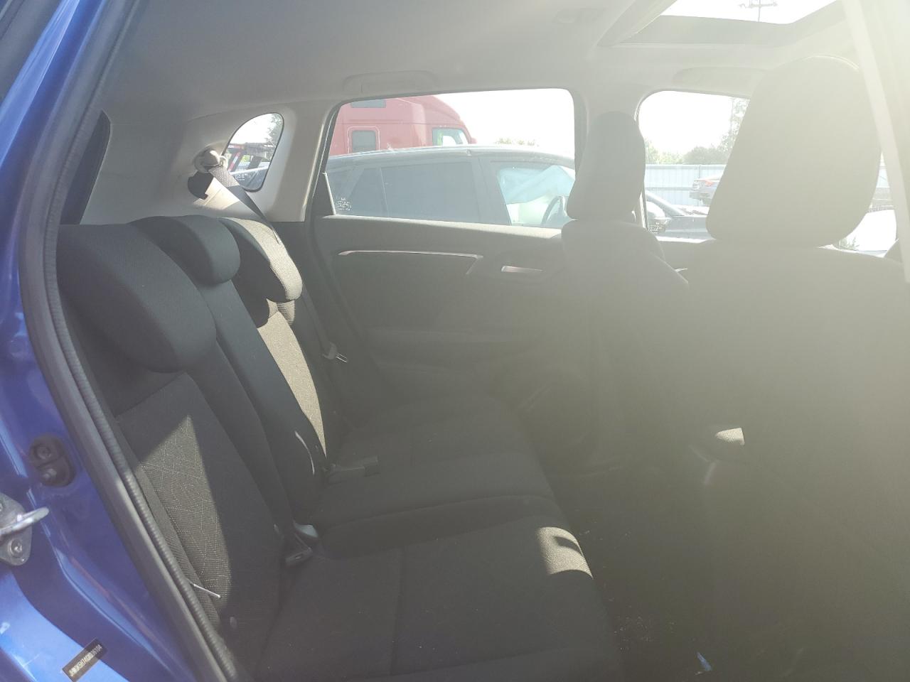 2016 Honda Fit Ex VIN: JHMGK5H74GX036104 Lot: 63033165