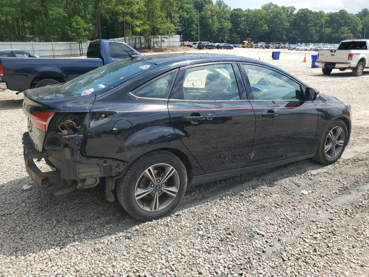 2017 Ford Focus Se VIN: 1FADP3FE8HL271017 Lot: 62840185