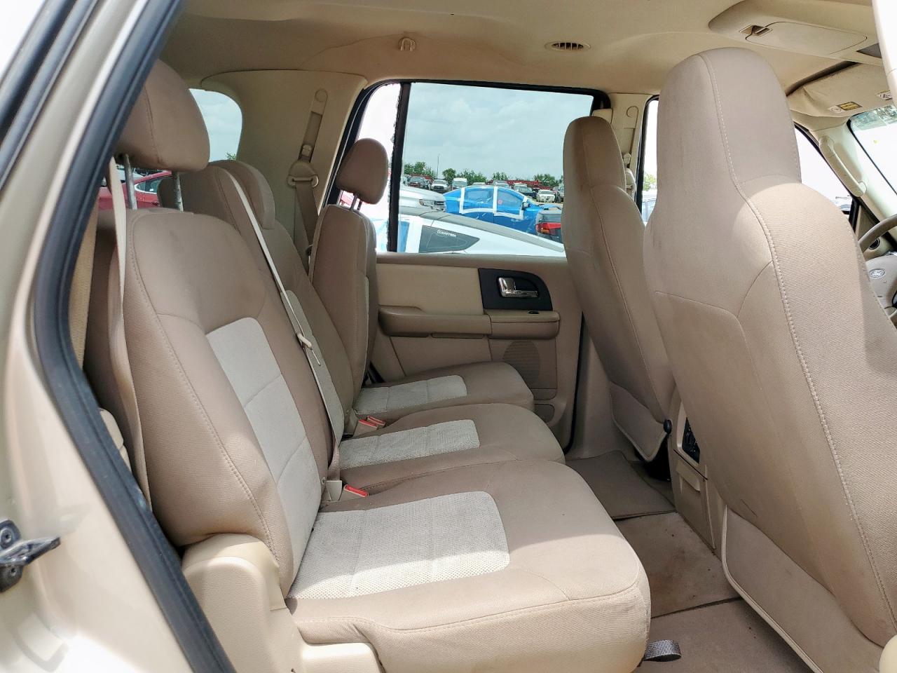 2005 Ford Expedition Xlt VIN: 1FMPU15515LA42305 Lot: 63245455