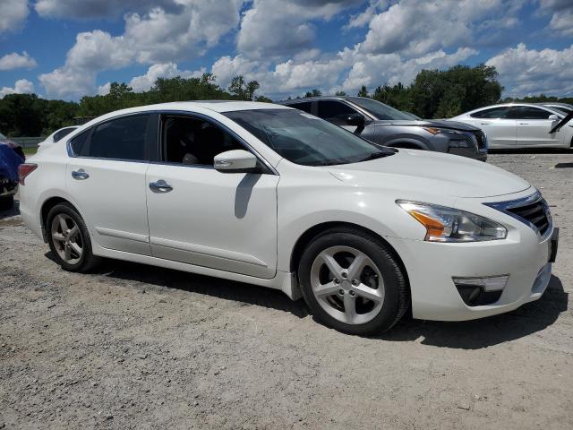  NISSAN ALTIMA 2015 Biały