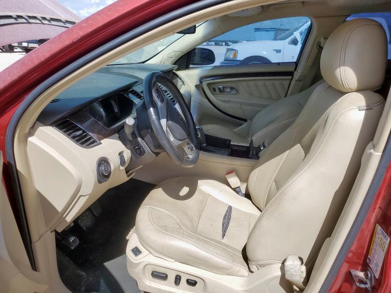 Sedans FORD TAURUS 2013 Czerwony