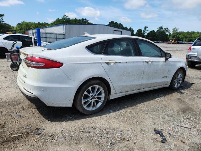  FORD FUSION 2019 White