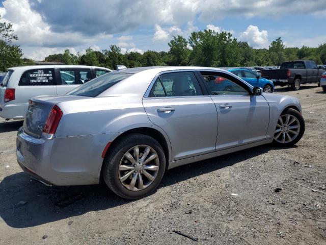  CHRYSLER 300 2017 Серебристый