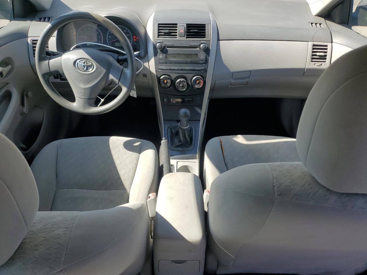 2010 Toyota Corolla Base VIN: 1NXBU4EE1AZ273883 Lot: 65038025