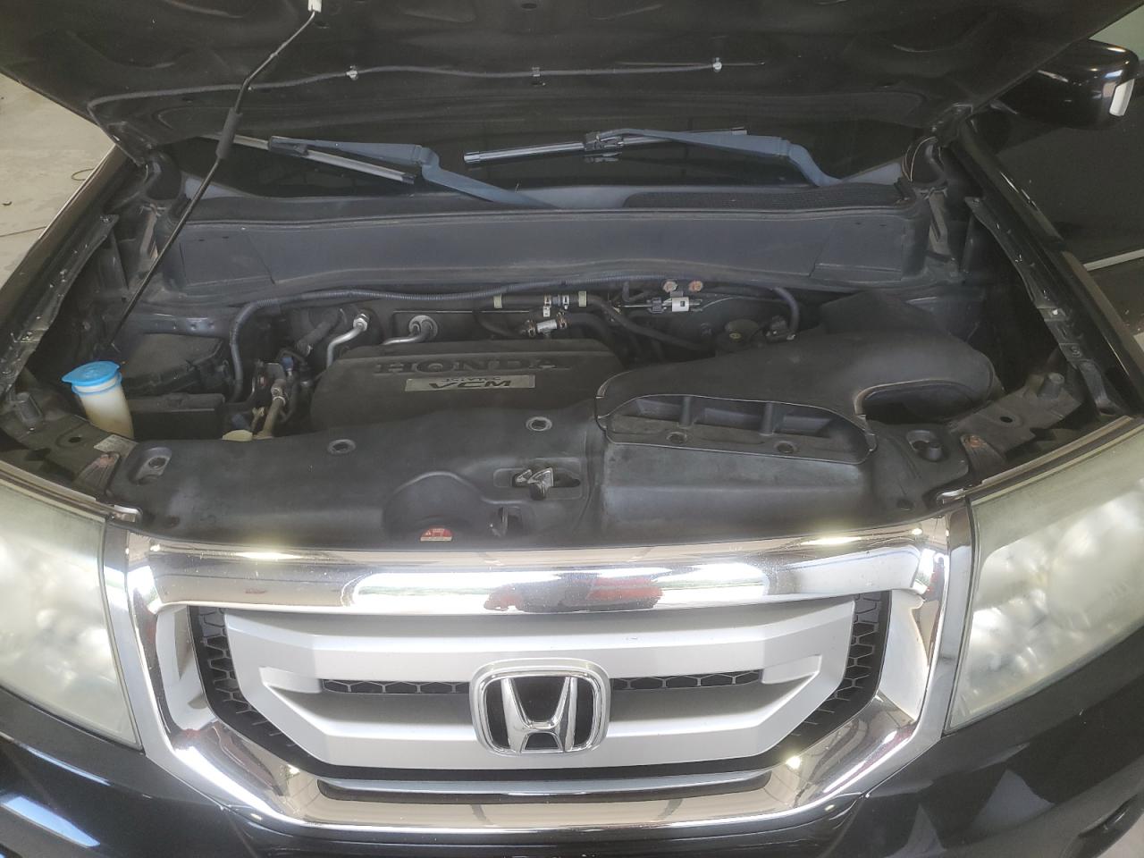 2010 Honda Pilot Touring VIN: 5FNYF4H82AB014813 Lot: 65256175