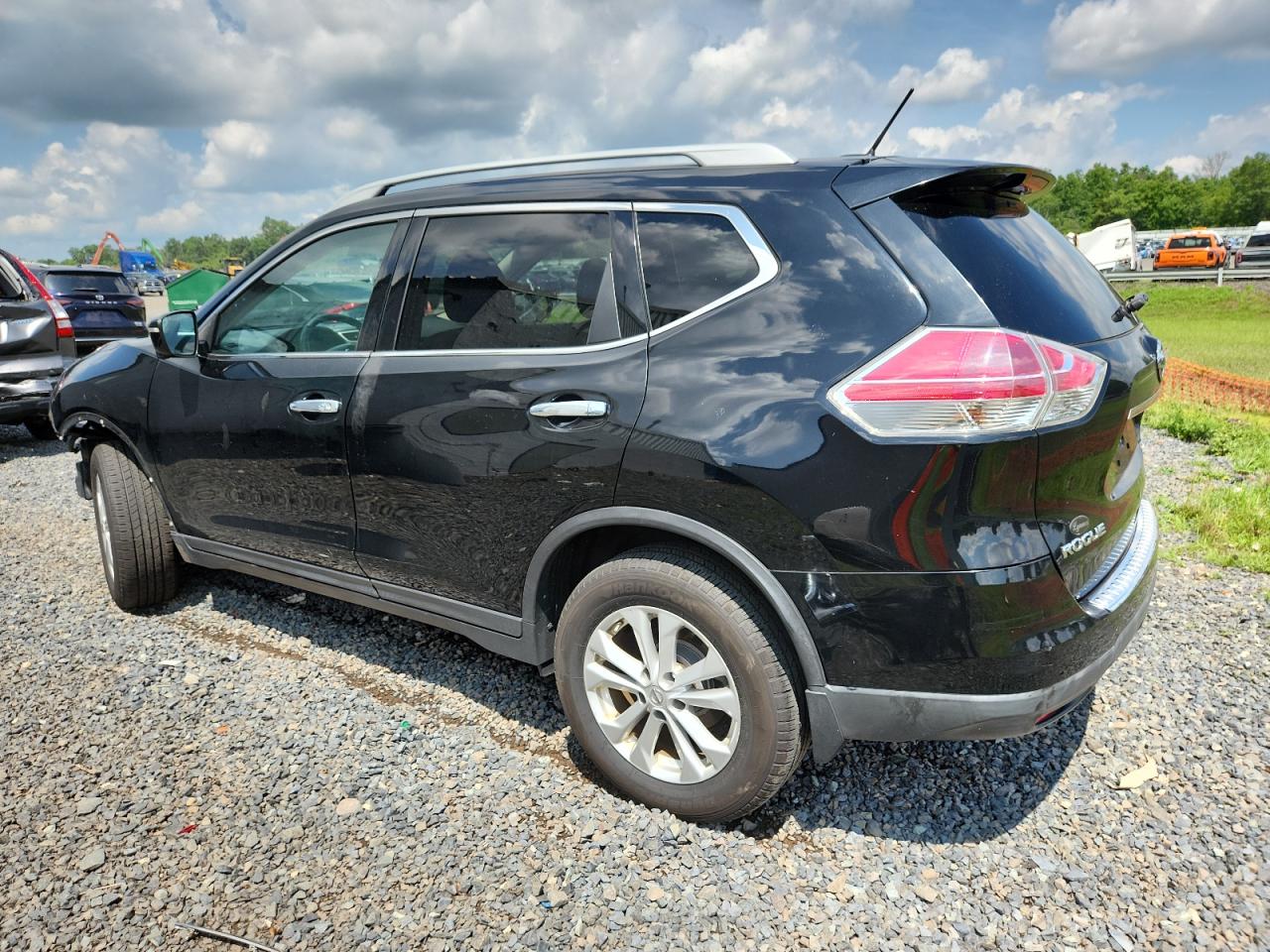 2014 Nissan Rogue S VIN: 5N1AT2MV2EC823902 Lot: 64988085