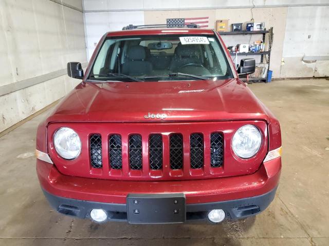Parquets JEEP PATRIOT 2016 Czerwony
