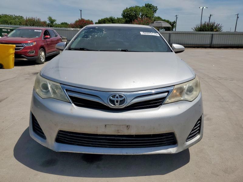 Sedans TOYOTA CAMRY 2014 Szary