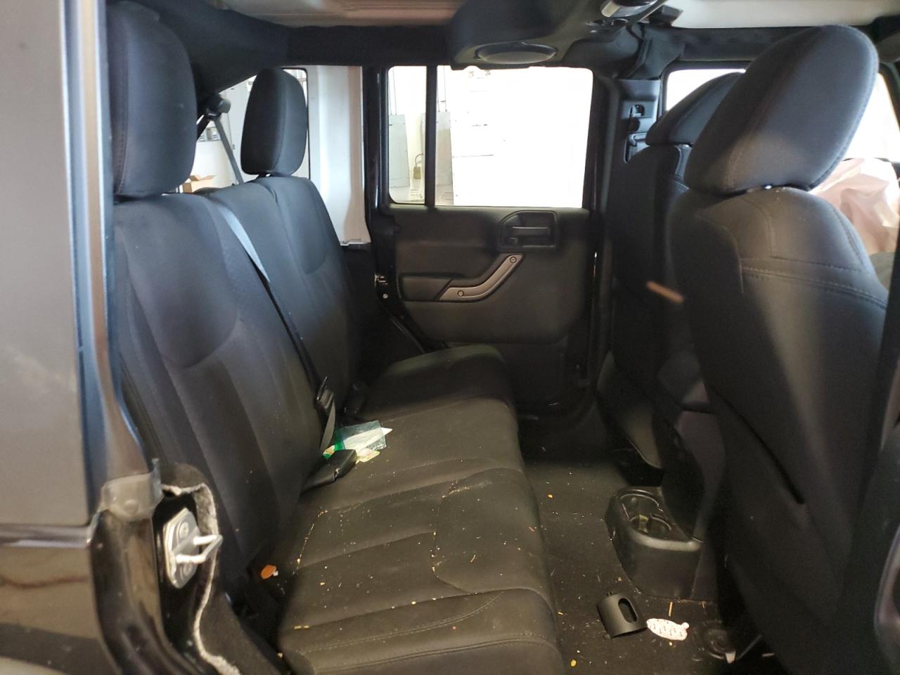 2014 Jeep Wrangler Unlimited Sport VIN: 1C4BJWDG0EL208353 Lot: 63232585