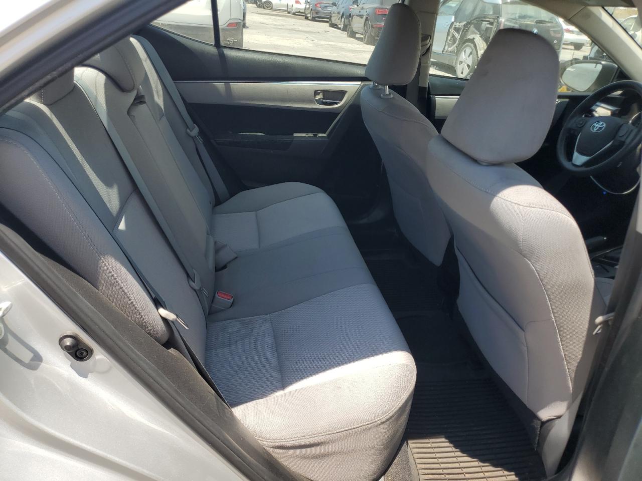 2015 Toyota Corolla L VIN: 5YFBURHEXFP229687 Lot: 65363825