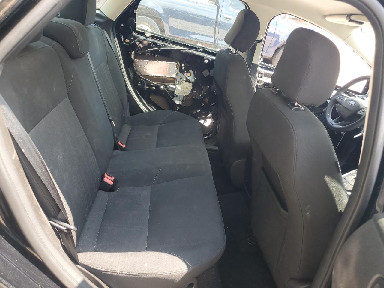 2017 Ford Focus Se VIN: 1FADP3FE8HL271017 Lot: 62840185