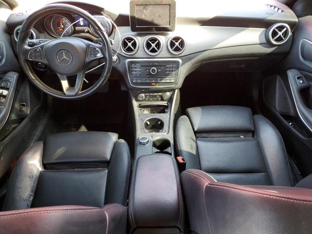 Parquets MERCEDES-BENZ GLA-CLASS 2016 Red