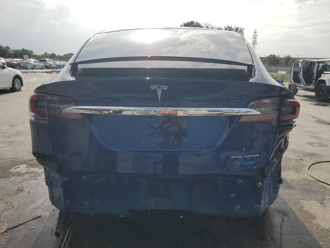 2020 Tesla Model X VIN: 5YJXCDE20LF297896 Lot: 64361025