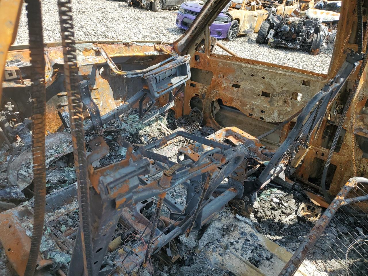 2004 GMC Sierra K2500 Heavy Duty VIN: 1GTHK29GX4E392812 Lot: 66714755